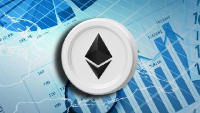 Курс ETH балансирует между накоплением на споте и перегревом на рынке деривативов