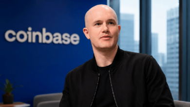 Генеральный директор Coinbase Брайан Армстронг бросает вызов банкам на фоне обострения борьбы за вознаграждения в виде стейблкоинов